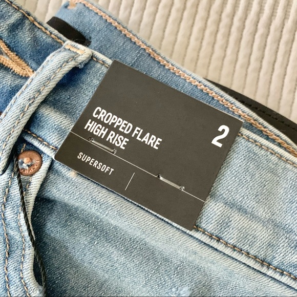 | express • distressed cropped flare hi rise denim jeans | - Picture 9 of 14